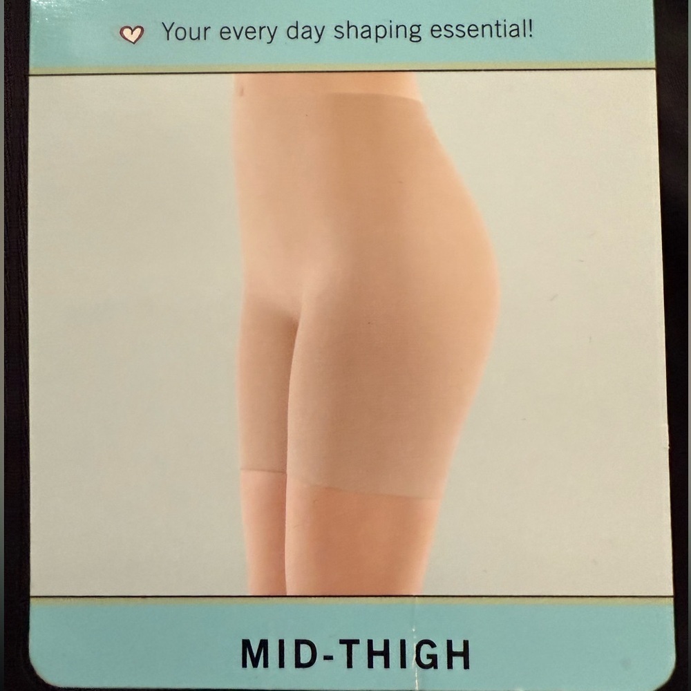 Assets a SPANX brand mid thigh shaper